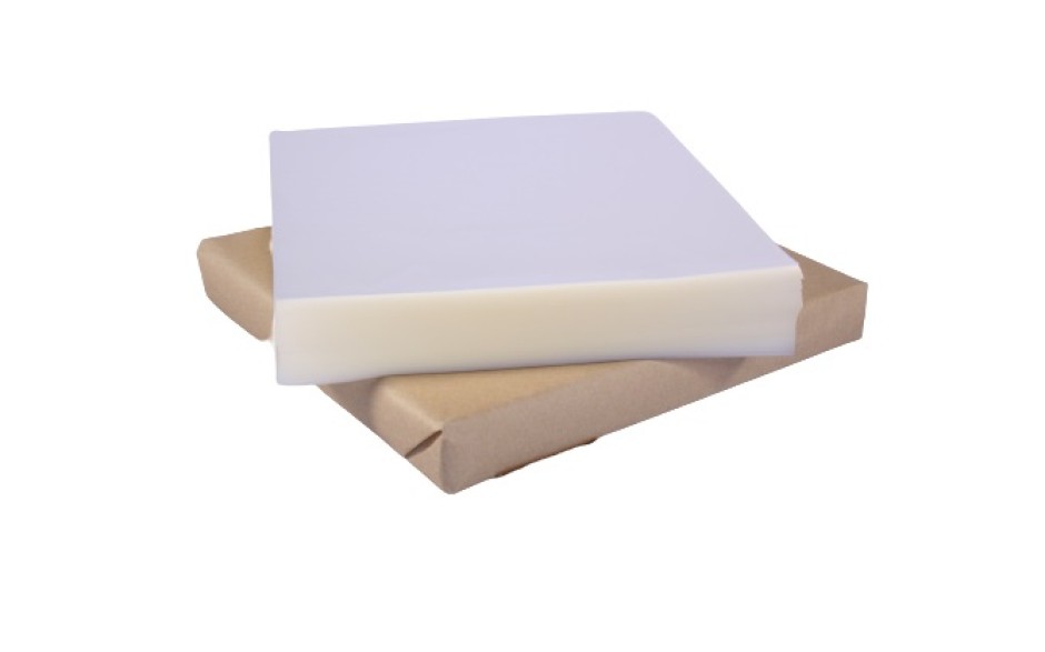 500 cellophane sheets on brown package no background